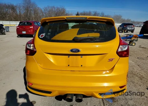 2014 Ford Focus St from USA, damaged, VIN 1FADP3L94EL208631
